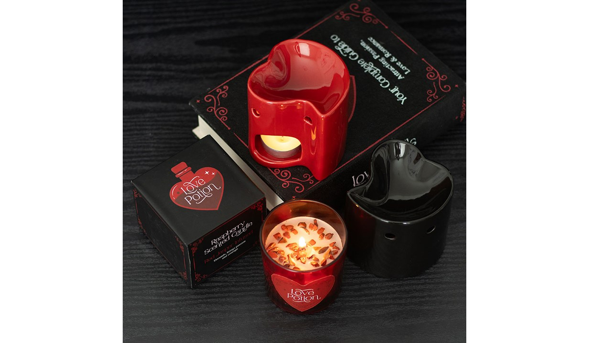 Black Heart Oil Burner and Wax Warmer